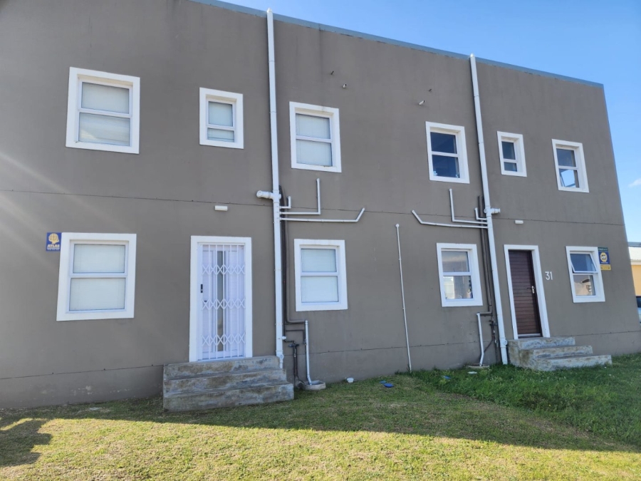 2 Bedroom Property for Sale in Parsonsvlei Eastern Cape